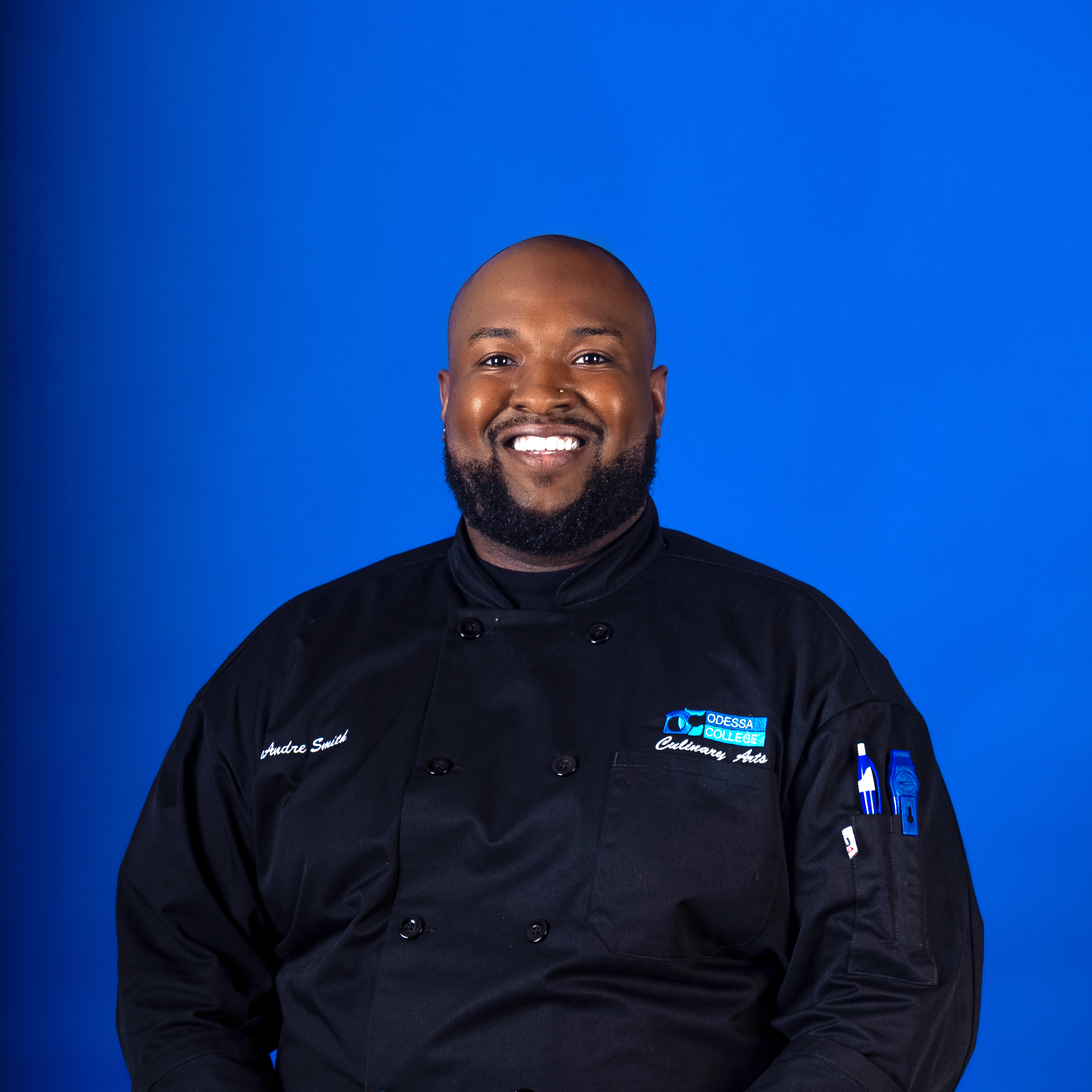 Headshot of Chef DeAndre Smith