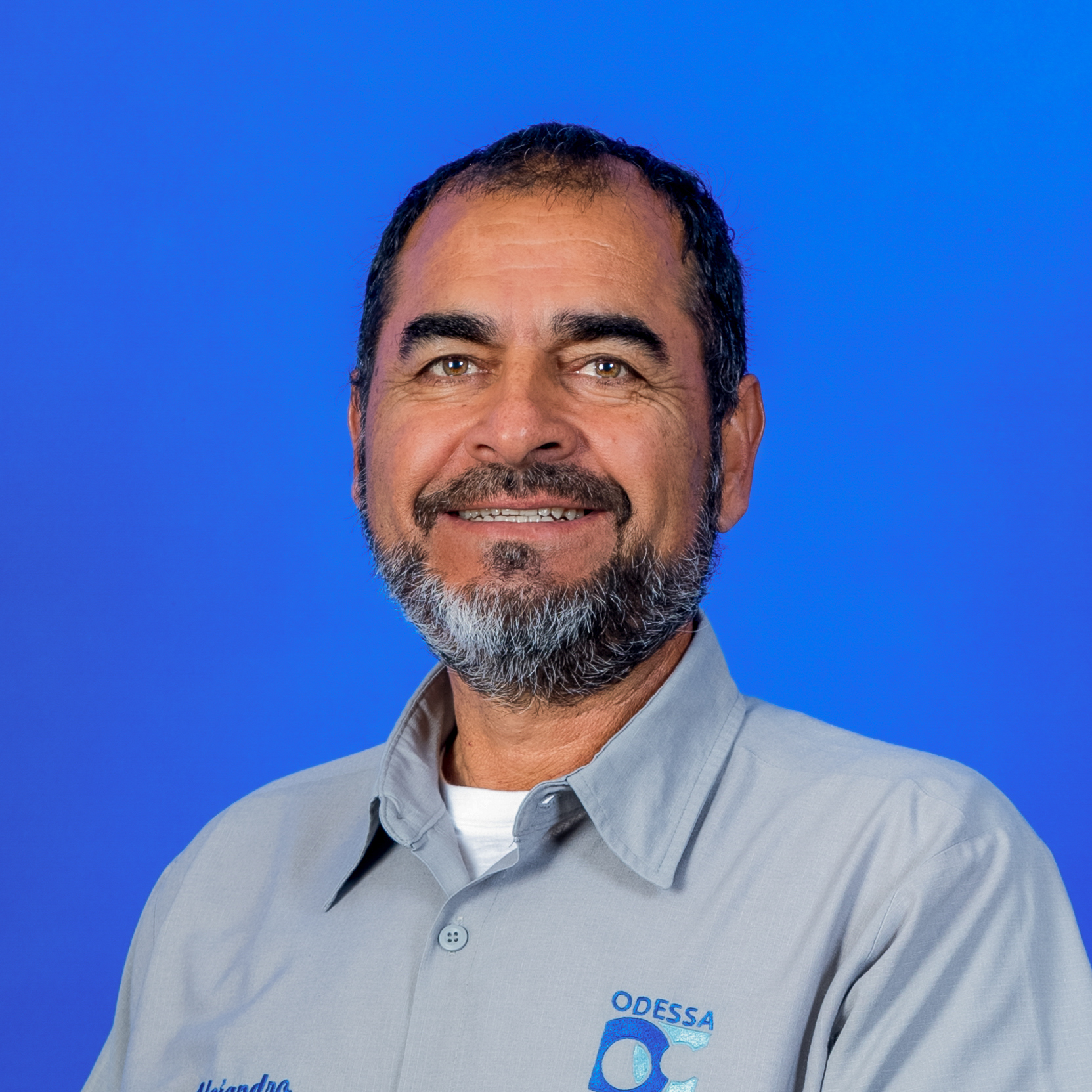 Headshot of Alejandro Garcia